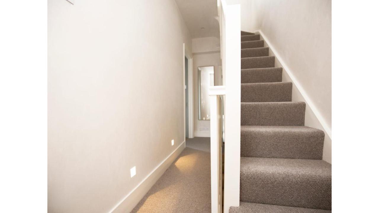 Pass The Keys Stunning, Brand New 3Br Home - Central Оксфорд Екстериор снимка
